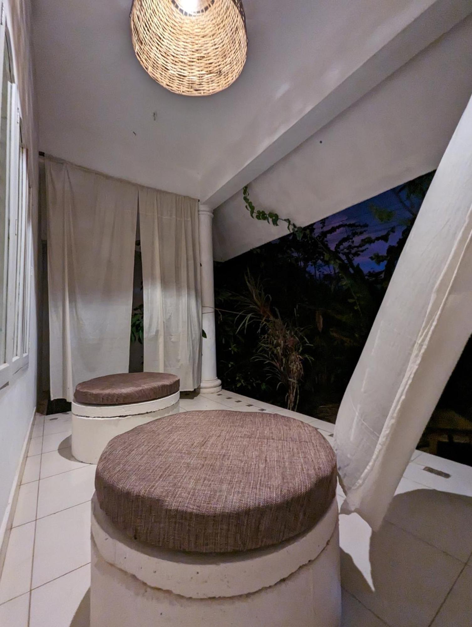 Satta Beach Deluxe فاركَالا الغرفة الصورة